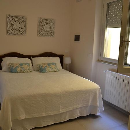 La Casa Del Mare Apartamento Nettuno Exterior foto